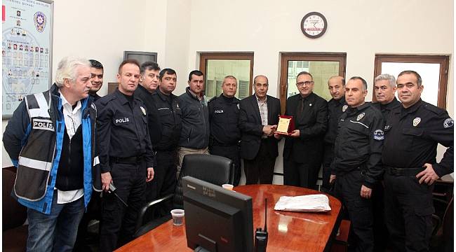 31 yıllık polis törenle emekliye ayrıldı