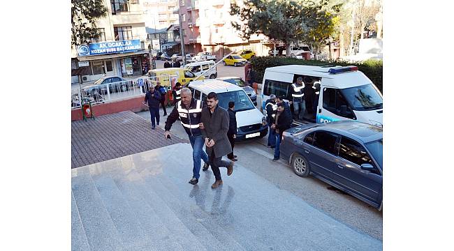 Adana'da uyuşturucu operasyonu: 8 gözaltı