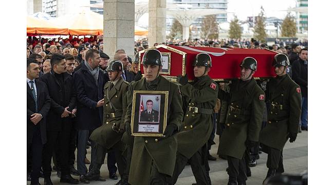 Afrin operasyonunun ilk şehidi Musa Özalkan'ı son yolculuğuna devletin zirvesi uğurladı