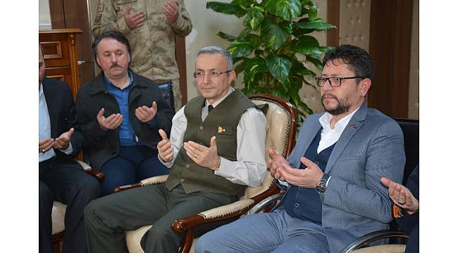Afrin şehitleri için gıyabi cenaze namazı