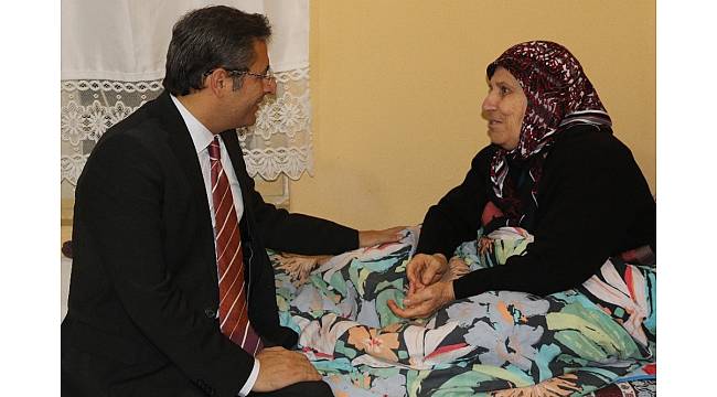 Akdeniz Belediyesi'nin evde bakım hizmetleri artarak devam ediyor