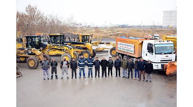 Aksaray'da karla mücadele ekipleri sahada