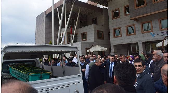 Alaşehir'de Zekiye hemşire son yolculuğuna uğurlandı