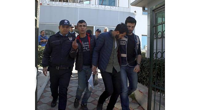 Antalya'da 3 gaspçı yakalandı