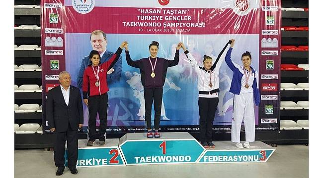 Antalya'dan madalya ile döndüler