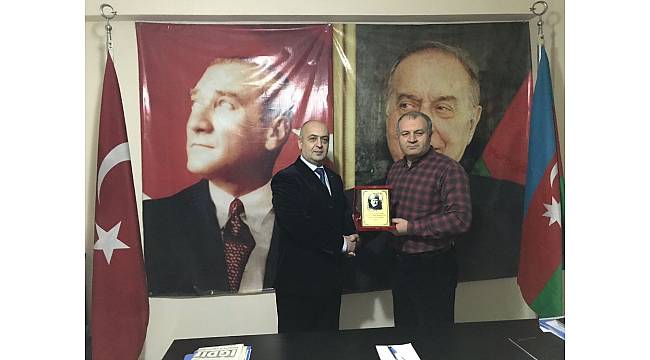 Araştırmacı Gasımov Asimder'i ziyaret etti