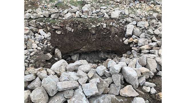 Arkeolojik sit alanında izinsiz kazı yapan 8 kişi gözaltına alındı
