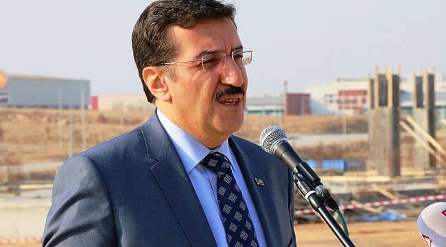 Bakan Tüfenkci: “Türkiye'de az sayıda meslek yüksekokulunun bulunduğu organize sanayilerden birisini ilimize kazandırmış olduk”