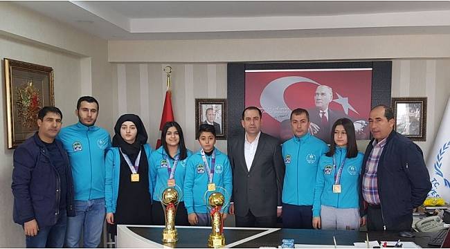 Başarılı sporculardan Demir'e ziyaret