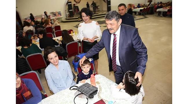 Başkan Akın, "Öğrencilerimizin her zaman yanındayız"