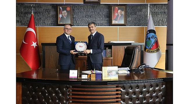 Başkan Alemdar: "Etle tırnak gibiyiz"