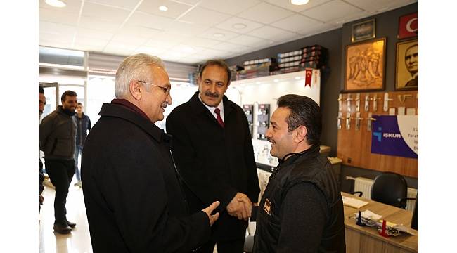 Başkan Başsoy'dan Merkez Çarşısı esnafına ziyaret