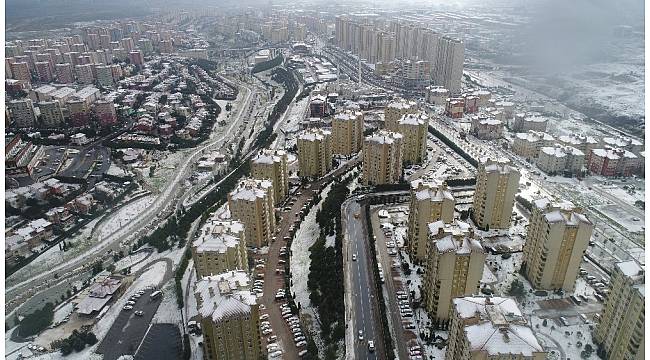 Beyaza bürünen İstanbul'da kartpostallık görüntüler oluştu