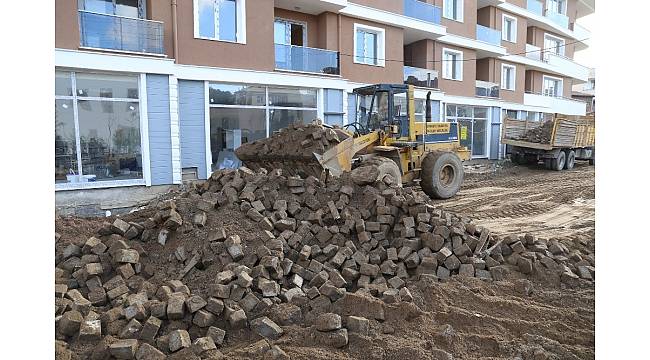 Burhaniye Belediyesi dur durak bilmiyor