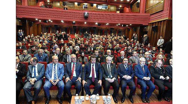 Bursa'da şehit yakınları ve gazilere devlet övünç madalyası verildi