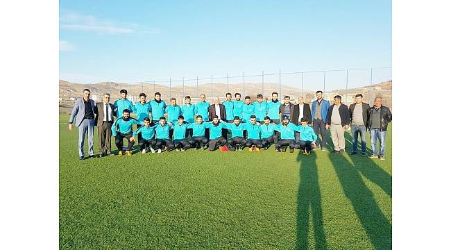 Çermikspora'a malzeme yardımı