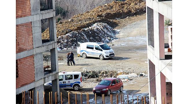 Daire almaya gittiği inşaattan düşüp hayatını kaybetti