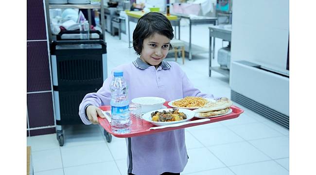 Ders çalışan öğrencilere belediyeden destek