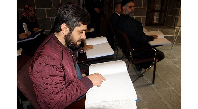 Diyarbakır'da 16 din görevlisi görme engelliler için Braille alfabesi öğrendi