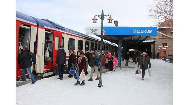Doğu Ekspresi&#39;ne 12 bin bilet talebi