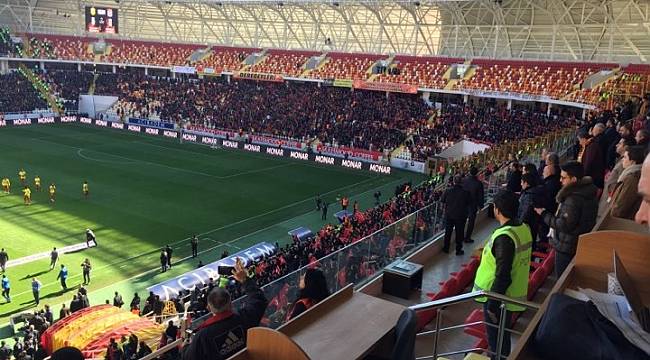 E.Yeni Malatyaspor taraftarından Afrin’deki Mehmetçik’e asker selamı