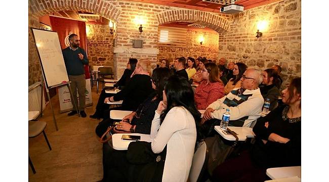 Edirne Akademi'de 'medya' dersleri devam ediyor