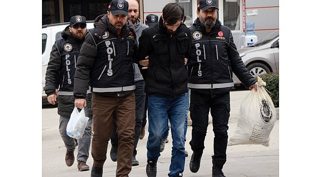 Eskişehir&#39;de yüklü miktarda uyuşturucu getiren 3 kişi adliyeye sevk edildi