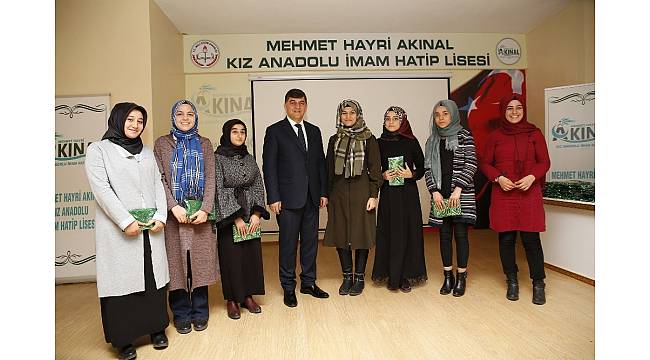 Fadıloğlu, öğrencilerle kariyer günlerinde buluştu
