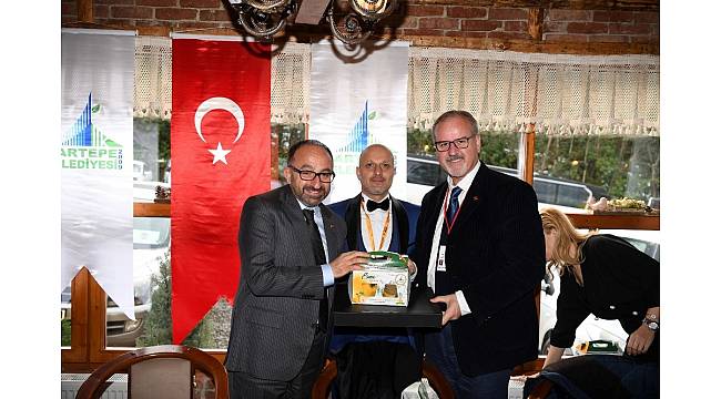 Gazeteciler Kartepe'ye hayran kaldı