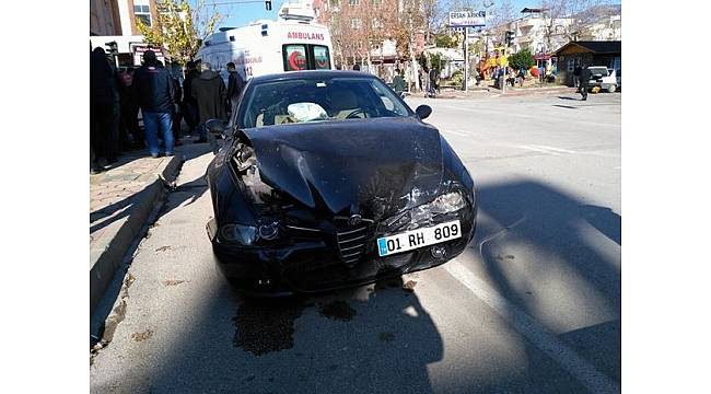 İki kadın sürücü çarpıştı: 4 yaralı