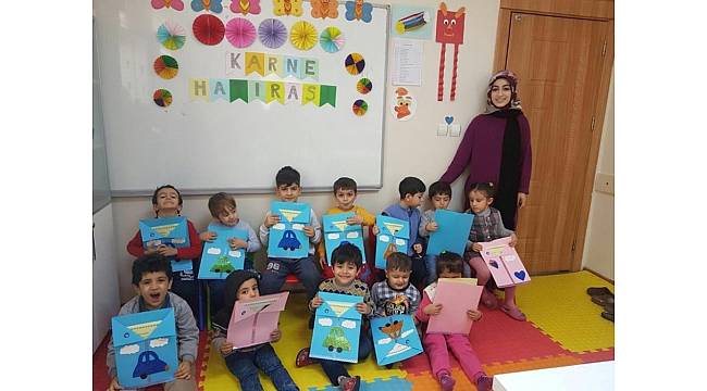 Kadın ve Gençlik Merkezi Kreşi öğrencileri ilk karnelerini aldı