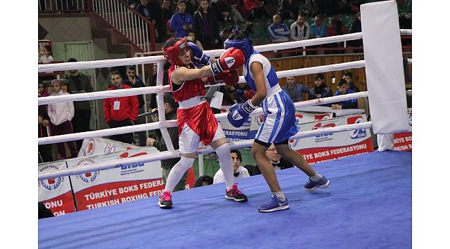 Kadınlar Türkiye Boks Şampiyonası Nevşehir'de başladı