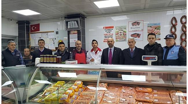 Kasaplara önlükler İzmit Belediyesi'nden