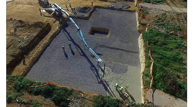 Kepez Santral'de hak sahibi konutlarının temelleri atılmaya başladı