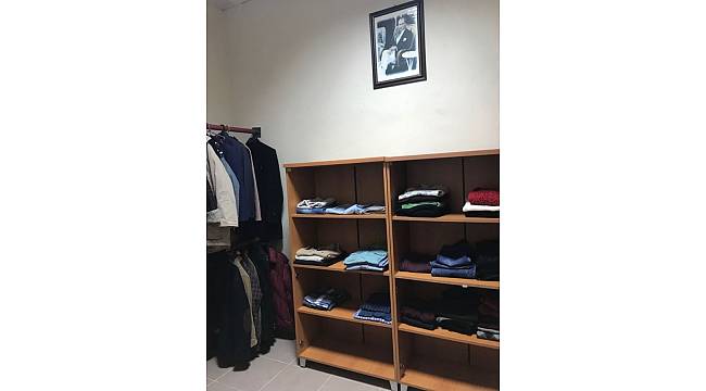 Lapseki'de öğrencilerden sosyal market uygulaması