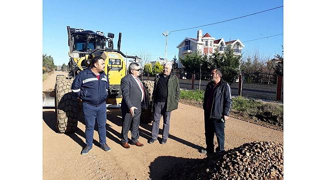 Marmaraereğlisi'nde altyapısı tamamlanan yolların yapımı sürüyor