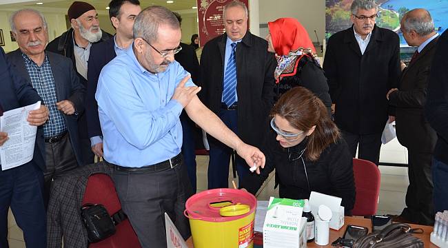 Memur-Sen’den Mehmetçikler için kan bağışı