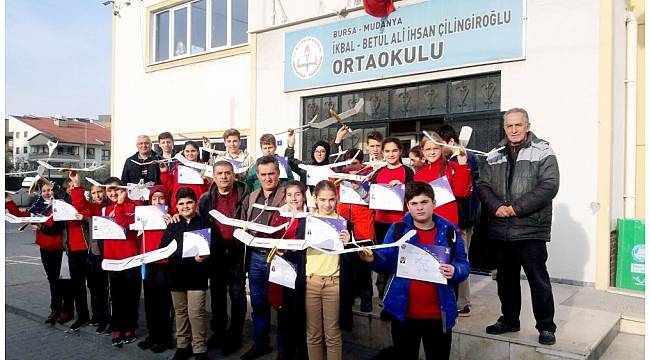 Öğrenciler kendi uçaklarını yaptı