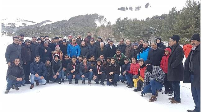 Palandöken'de geleneksel kızak yarışları