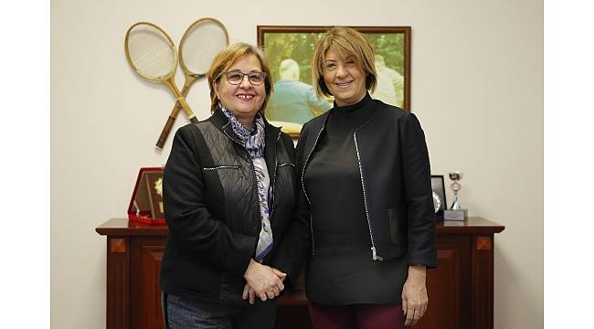 Pekdaş&#39;tan Kültürpark Tenis Kulübüne ziyaret
