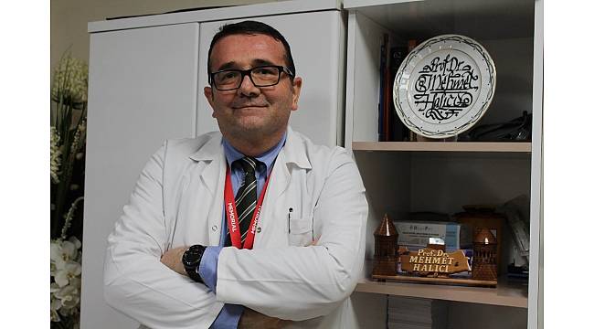 Prof. Dr. Halıcı: "Yanlış ayakkabı seçimi ağrı nedeni"