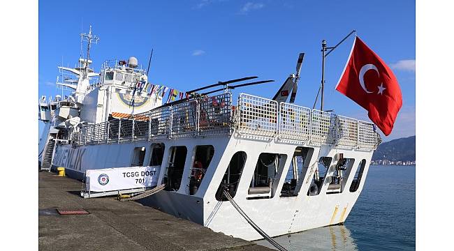Rize'ye Sahil Güvenlik Komutanlığı'na bağlı ' TCSG DOST' Arama Kurtarma Gemisi demir attı