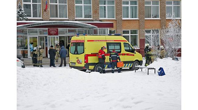 Rusya'da okulda bıçaklı kavga: 15 yaralı