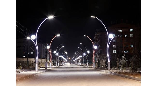Şelale Caddesi yeni görünümüne kavuştu