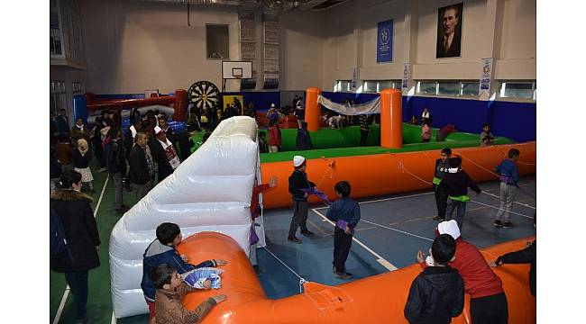 Şırnak'ta Mobil Gençlik Merkezi faaliyetlerine başladı