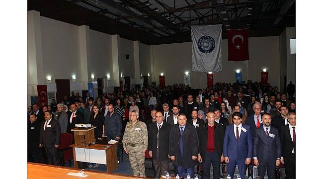 Siverek'te şehit öğretmenler için anma gecesi