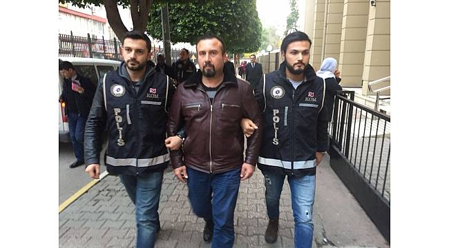 Siyahi ve Türk kalpazan tutuklandı