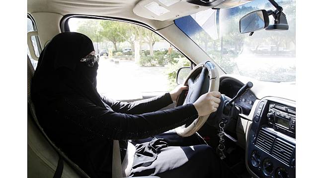 Suudi Arabistan'da kadın sürücüler için harekete geçildi