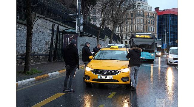 Tepebaşı İngiltere Konsolosluğu önünde silahlı kavga
