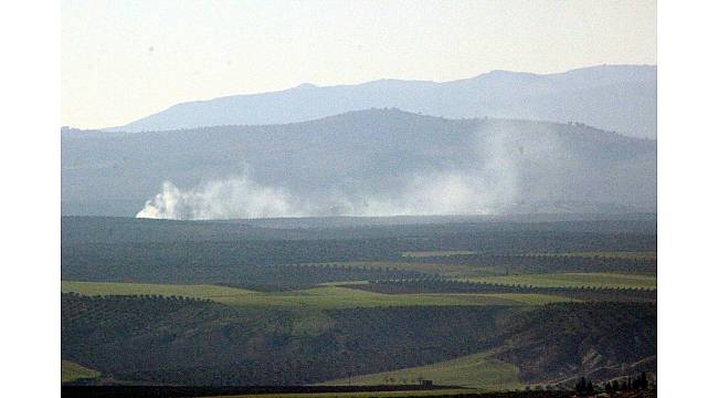 Topçu birlikleri, Afrın'deki PYD mevzilerini vurdu